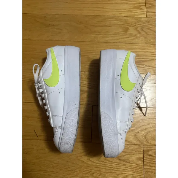 Nike Blazer Low Platform " White/Black/Light Lemon Twist" Size 8.5 - Image 4