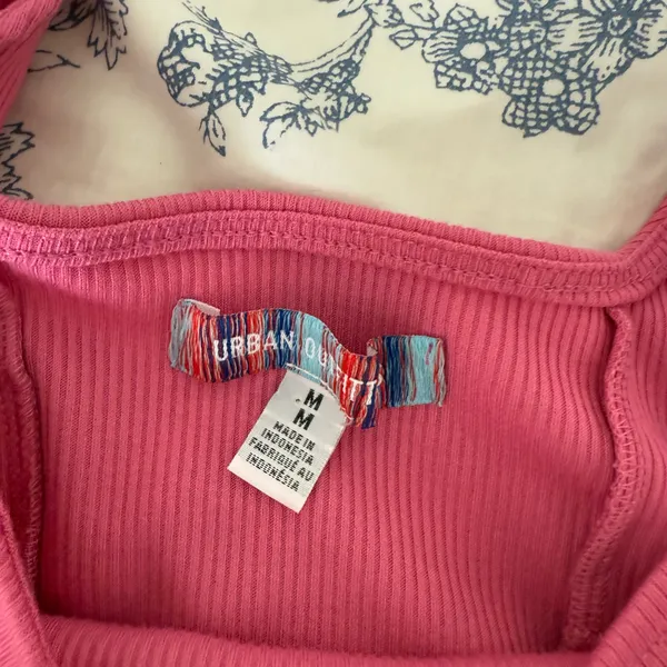 Cropped Top Urban Outfitters - Image 3