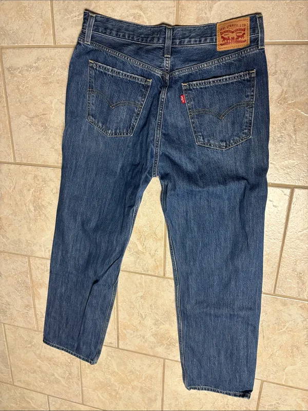 Levi “Low Pro Straight” Distressed Jeans in Dark Blue - Image 7