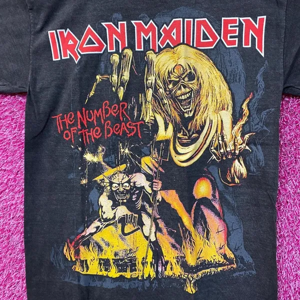 Iron Maiden The Number Of The Beast Rock Tshirt size Small - Image 2