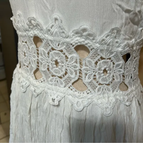 NWOT Lulus This is Love White Lace Maxi Dress size Large - Image 5