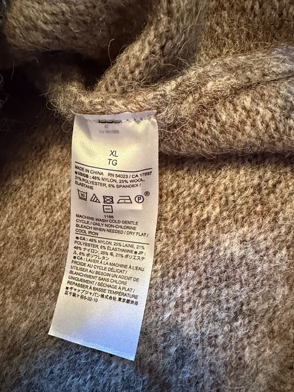 Banana Republic Fair Isle Crewneck Sweater - Image 4