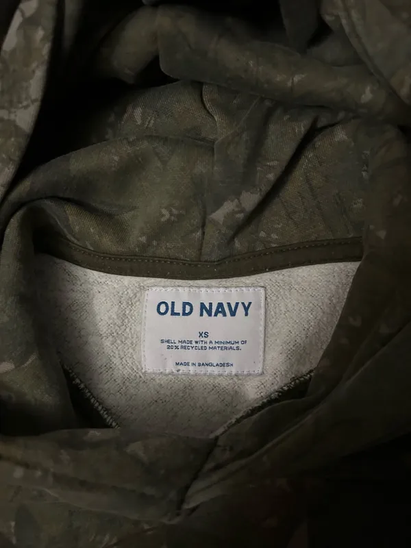 Old Navy camo hoodie - Image 2