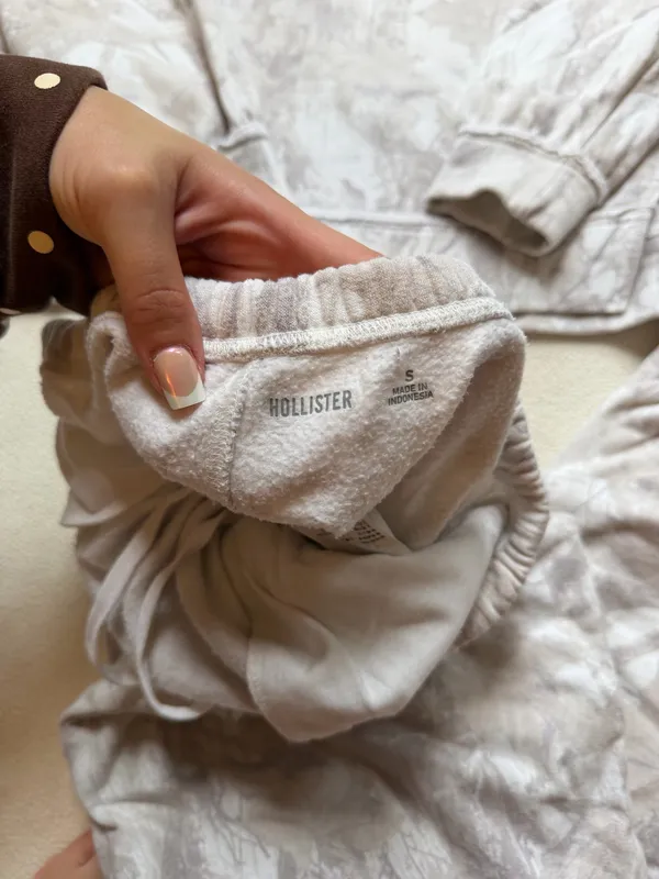 Hollister White Camo Sweat Set - Image 2