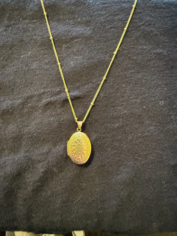 Gold Locket Handmade Vintage Heart Necklace - Image 3