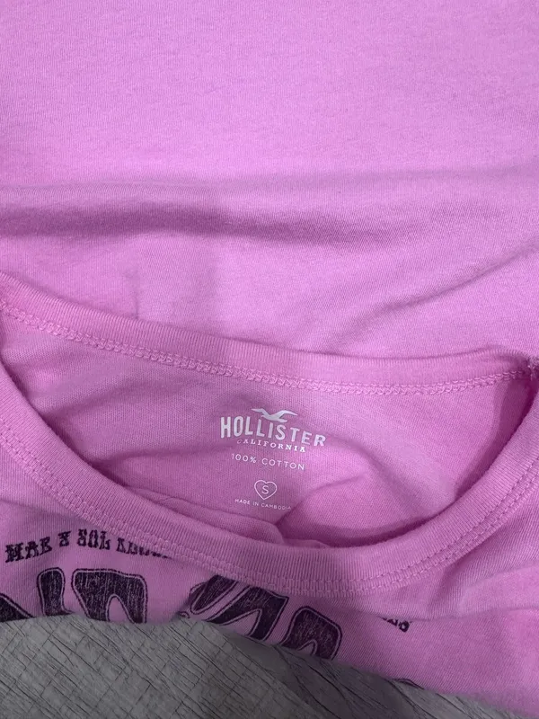 Hot pink graphic, Hollister, baby tea - Image 2