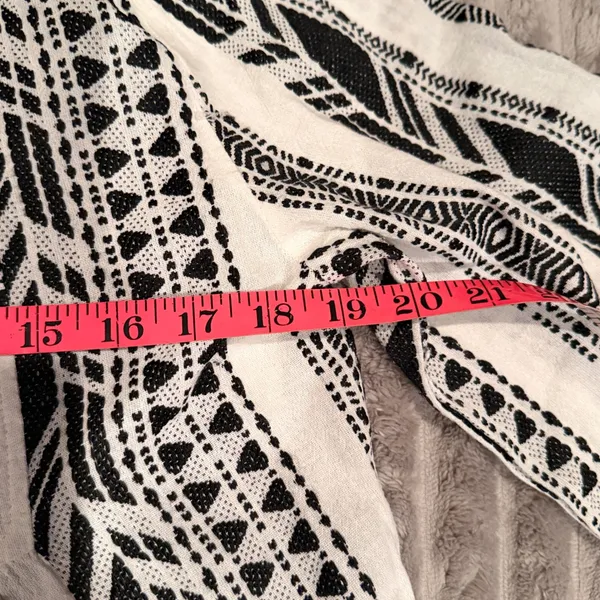 Elan Geometric Print Babydoll Mini Dress White Black Boho Tiered Bell‎ Sleeve L - Image 7