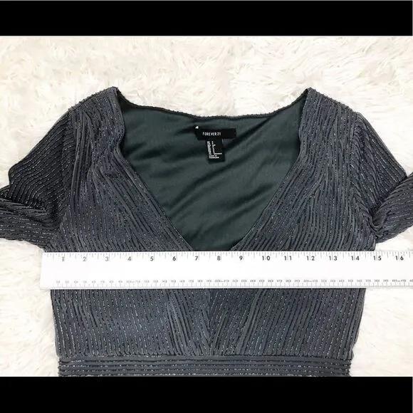 Forever 21 Grey Metallic Long Sleeve Bodycon Cocktail Dress‎ Size Small - Image 4