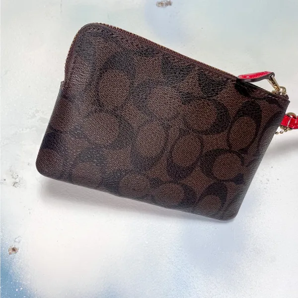 Coach wristlet with patent leather trim - Image 4