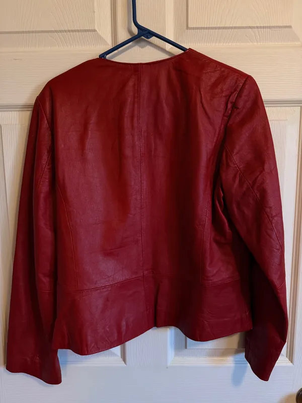 Yvonne Marie Womens Size 12 Lamb Leather Short Jacket Coat Poly Lining Zip Red - Image 2