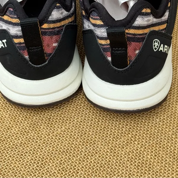 Ariat Women's Fuse Serape Training Sneakers Size 6.5 - Image 6
