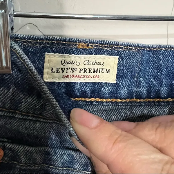 Levi’s 502’s‎ Woman’s Premium Quality High Rise Tapered Jeans - Image 7