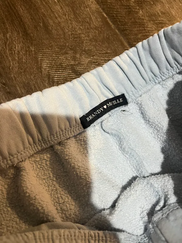 Brandy Melville Rosa Sweatpants - Image 3