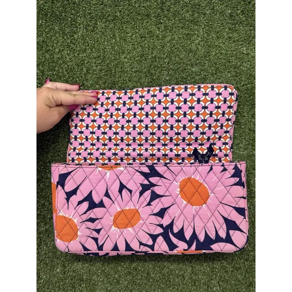 Vera Bradley Knot Just A Clutch Loves Me Pattern Shoulder Bag Casual Wallet - Image 5