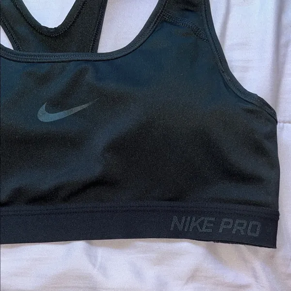Nike Pro Women's Black Sports Bra - Image 3
