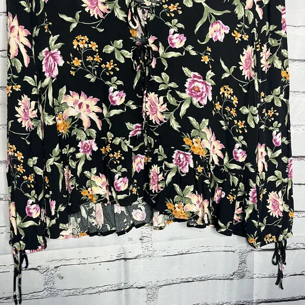 American Eagle Black Floral Tie-Front Blouse M Silky Viscose Resort Casual Top - Image 4