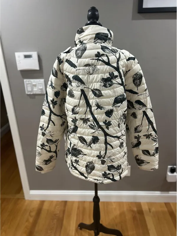 Columbia Women's White Out II Omni-Heat Puffer Jacket XK0677-190 Size 1X - Image 4
