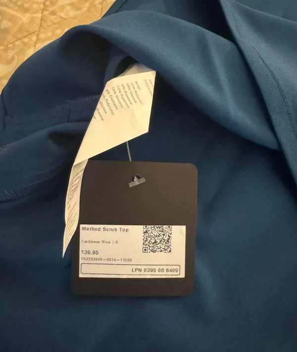 Fabletics Method Scrub Top - Image 4