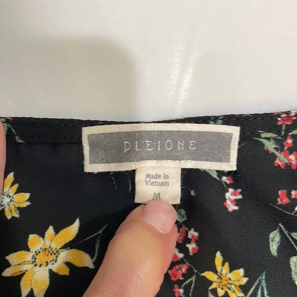 Pleione black floral blouse - Image 4