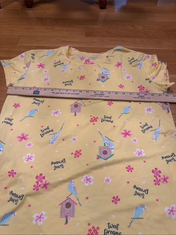 Joyspun night gown size s/m. - Image 3