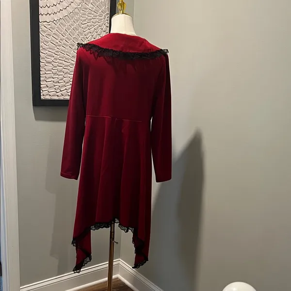 SheIn Elegant Burgundy Women's Jacket with Black Lace Trim - Image 5