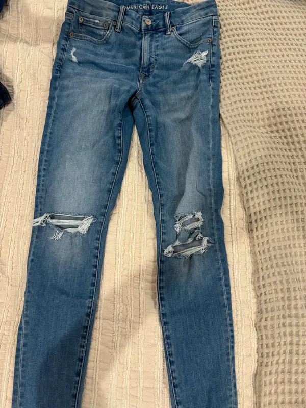 American Eagle Jeans - Image 2