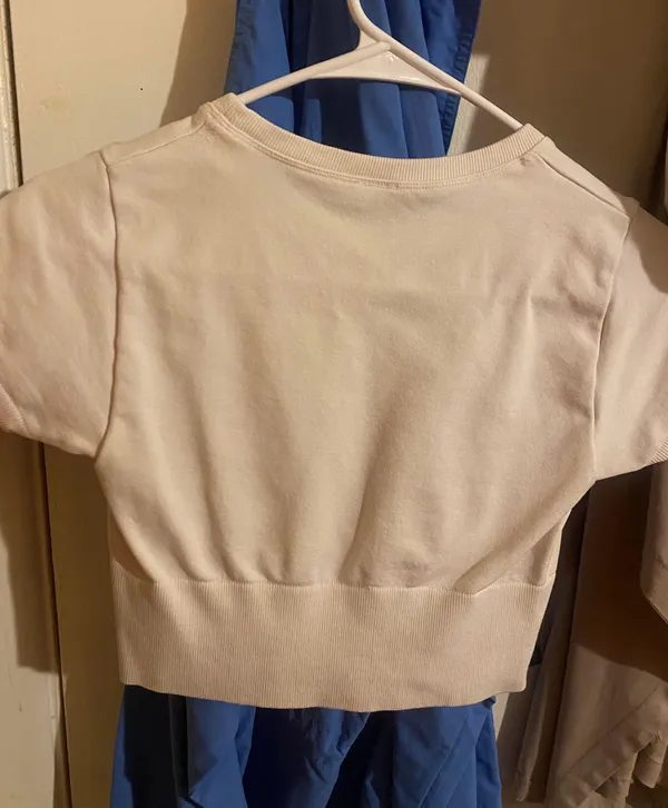 Aerie cropped workout top - Image 4