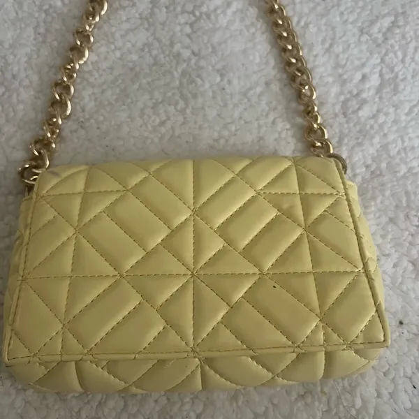 Boutique Yellow Quilted Chain Shoulder Bag - Image 3