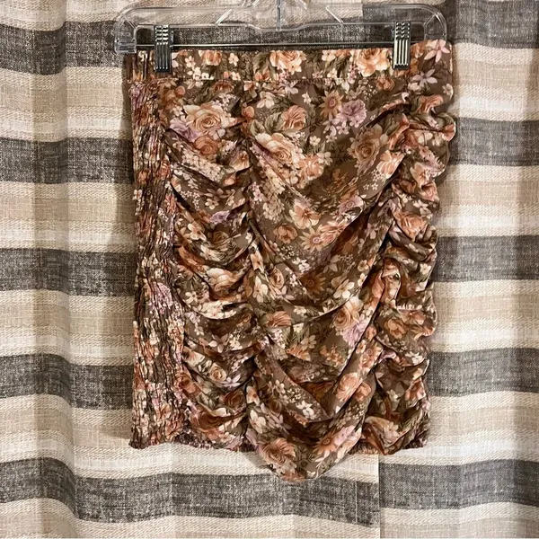 Blashe Two Piece Floral Skirt‎ Set Size Medium - Image 5
