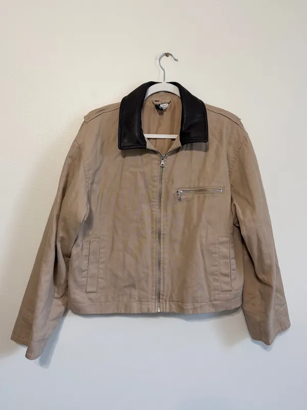 H&M Cropped Barn Jacket Size Medium Oversized Beige Coated-Collar Twill Brown - Image 2