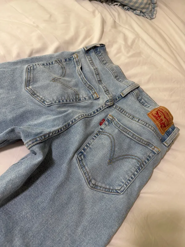 Levi’s Wedgie Straight Women’s Jeans - Image 2