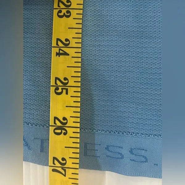 Women’s Lululemon light blue long Sleve - Image 7