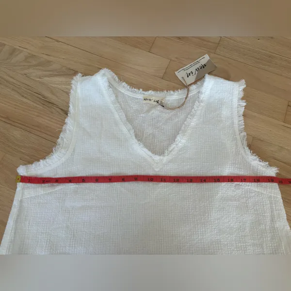 New In Women’s White Top and Shorts Set - Image 6