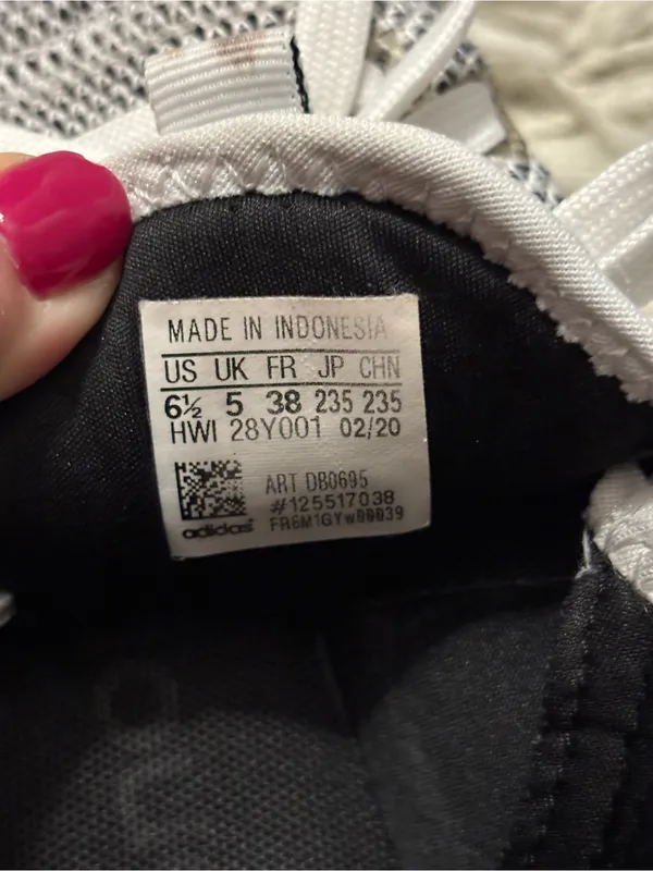 adidas Cloudfoam Sneakers Women’s Size 6.5 Grey and White Knit Lace-Up Sneakers - Image 14