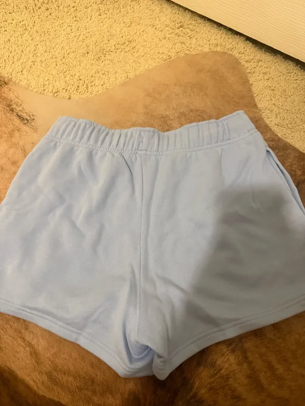 Alo Yoga Accolade Shorts - Image 4