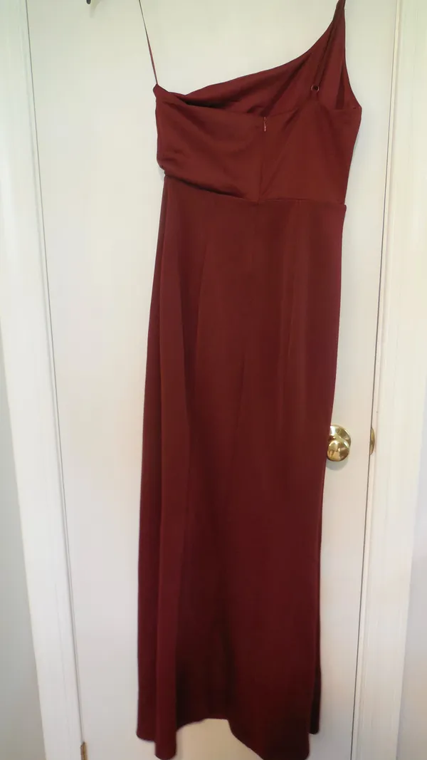 Showpo Maroon Prom Dress Gown Formal - Image 2