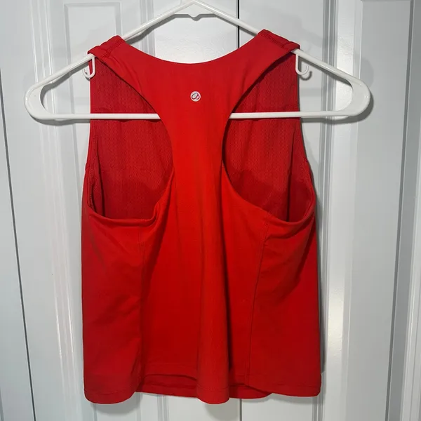 CRZ Yoga Butterluxe Built in Bra Scoop Neck Tank Red Womens Medium Slimming Soft - Image 3