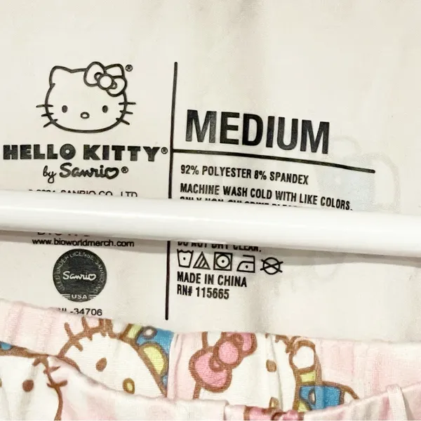 Hello Kitty Size Medium Pajama Set Pink Shorts Button Front Top‎ Ladies - Image 3