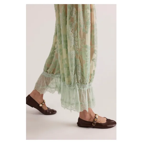 FREE PEOPLE Intimately Forever Young Velvet Bloomer Whimsy Burnout Pants Size XS - Image 4