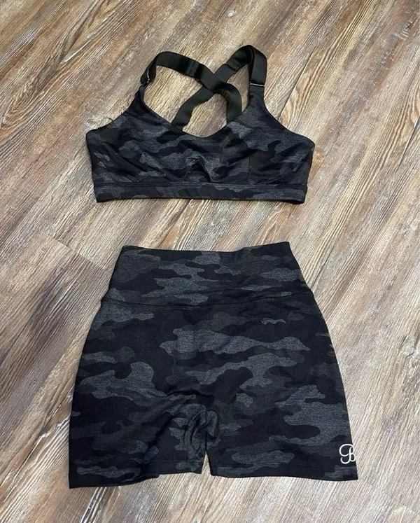 Bombshell Sportswear camo set! - Image 3
