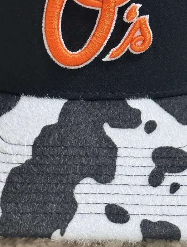 Mitchell & Ness MLB Baltimore Orioles Faux Fur animal print brim pro pinch Hat - Image 4