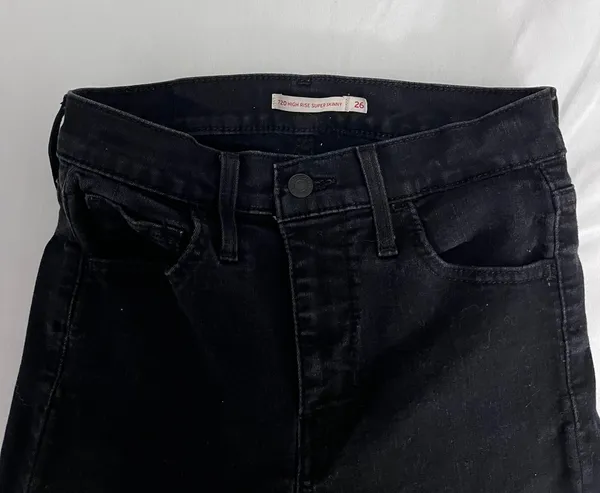 Levi's Black High Rise Super Skinny’s - Image 6