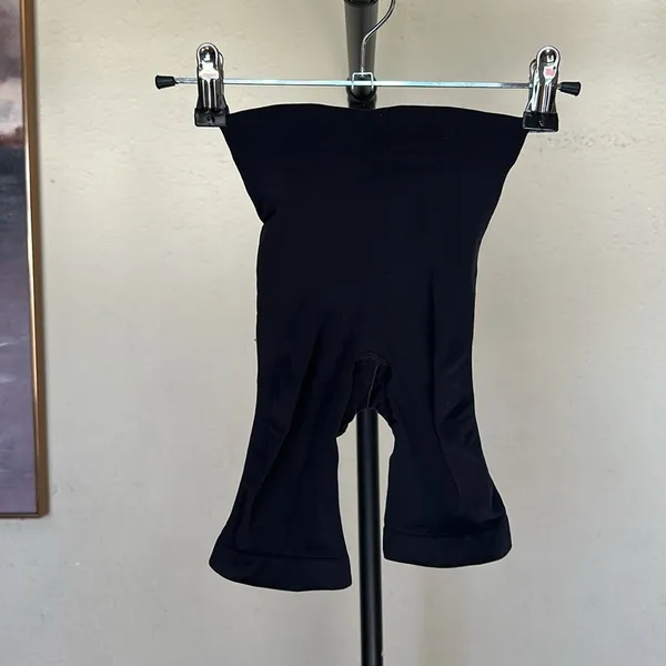 SKIMS Seamless Sculpt Mid Thigh Short‎ in Onyx NWOB Size XS black - Image 7