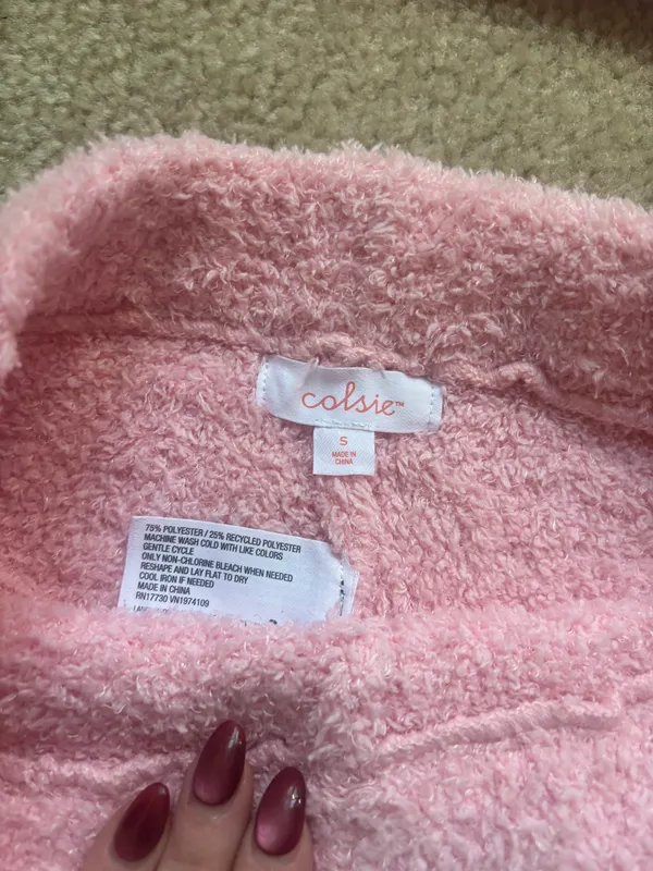 Plush pink loungewear set - Image 2