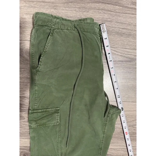 Universal Threads Women Cargo Pants 6 Olive Green Lyocell High RiseUtility Toggle - Image 5