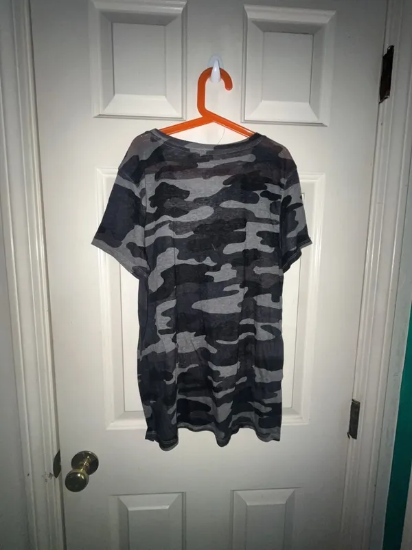 Lucky Brand Gray Camouflage Slub-Knit Short Sleeve T-Shirt - Image 3
