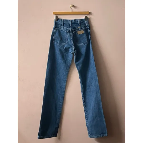 Vintage Wrangler Medium Wash Blue Straight Leg Jeans Size 5 x 34 GUC - Image 2