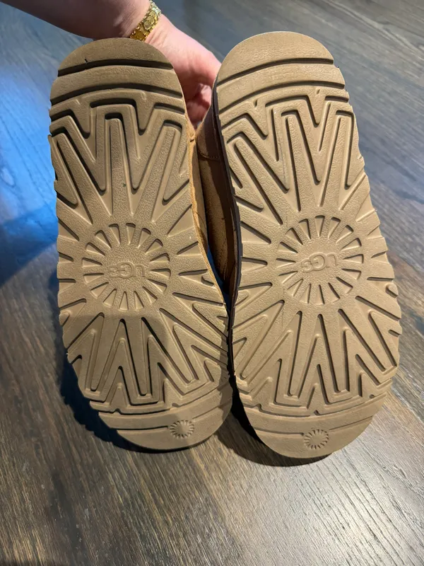UGG Neumel Boot - Image 4