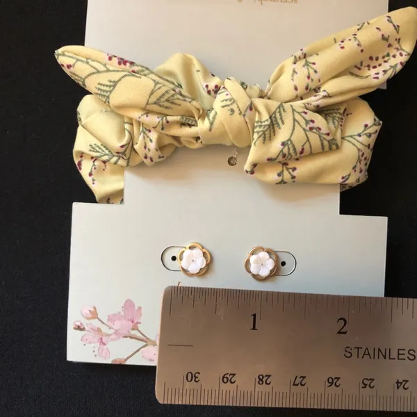 Pink flower stud earrings with matching yellow hair scrunchie - Image 5