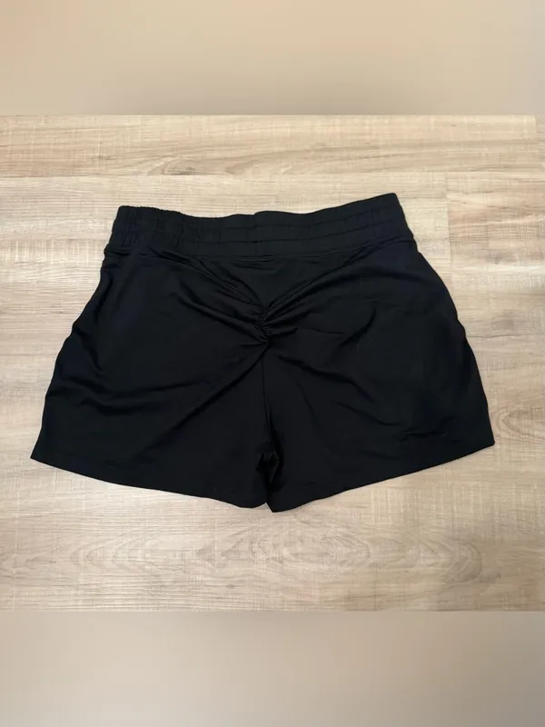 Bombshell Shorts! - Image 4